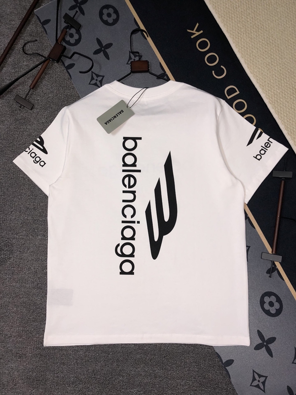 ブランドTシャツ角部分ディテール